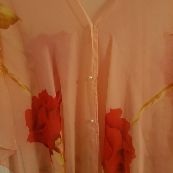 Swimsuit coverup - Picture 2 of 4